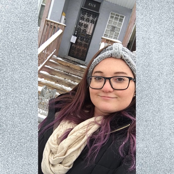 Hannah - Picture 4 of 4